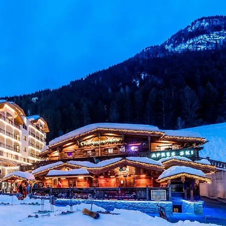 Hotel 5